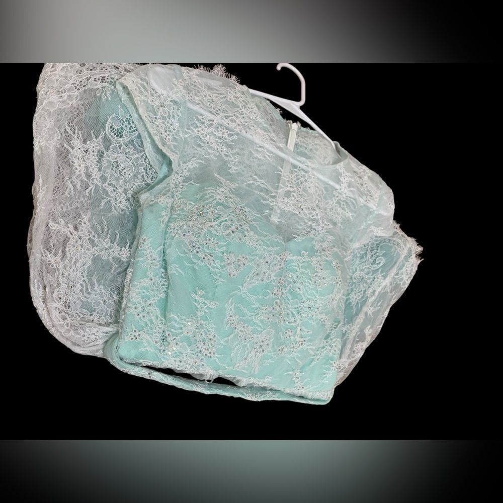 La Femme Light Mint Sleeveless Crew Neck Crystal Dress Size-6 - Picture 5 of 8